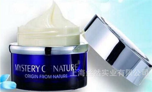 絲然化妝品 產(chǎn)品視覺(jué)與店鋪裝修的完美融合